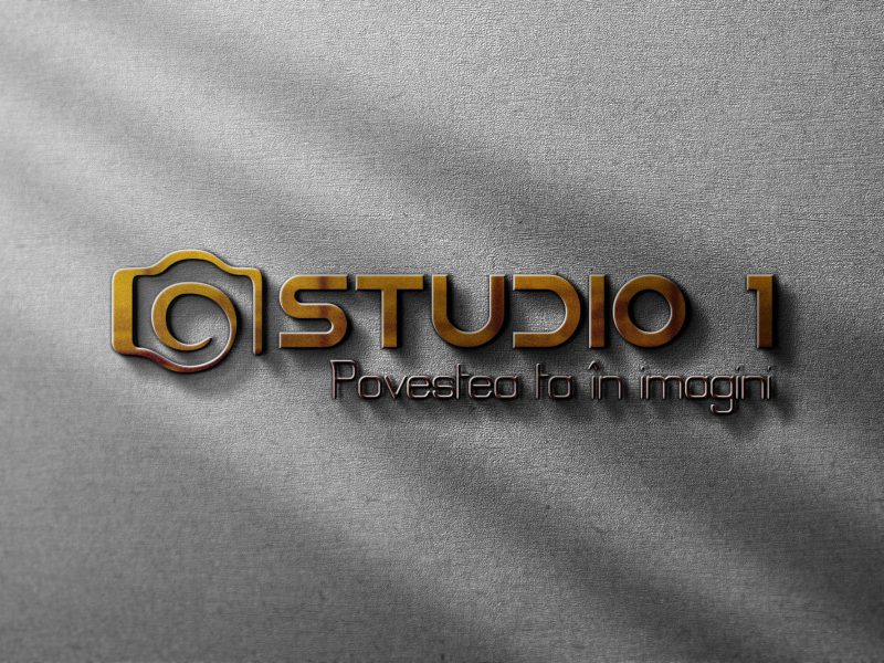 mockup-with-gold-logo mockup-with-gold-logo